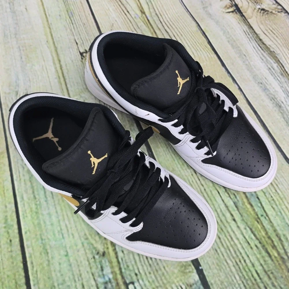 Nike Air Jordan 1 Low Sneakers 7Y White Black Gold Metallic Leather 553560-127